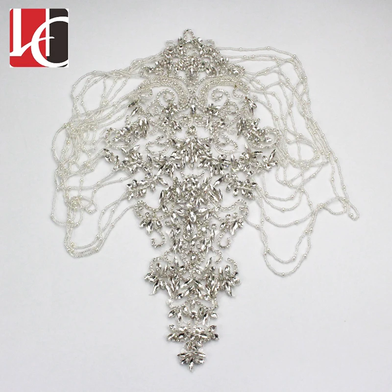 

Wholesale pretty fashion design exllent quality rhinestone appliqueFor Wedding Dresses rhinestone applique