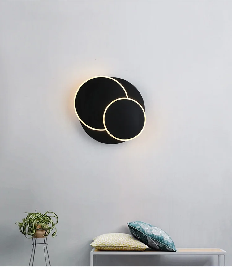 Креативный вращающийся круглый настенный светильник, простая современная гостиная, Проходная лестница, светодиодные настенные лампы, прикроватная тумбочка для спальни, черная/белая лампа