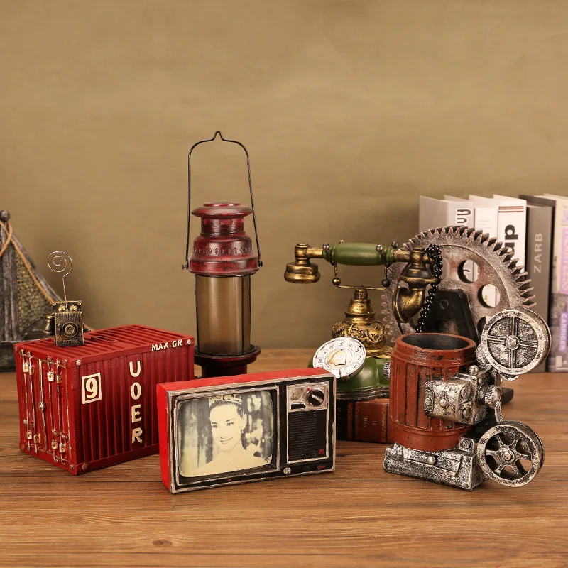 Vintage Style Resin Artificial Film Player Telephone Miniatures Home Office Decoration Craft Old-fashioned Projector Retro Gifts