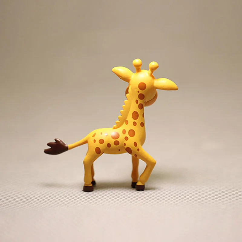 Plastic Giraffe Animal Model Action Figure Toys Collectible Zoo Layout #6 