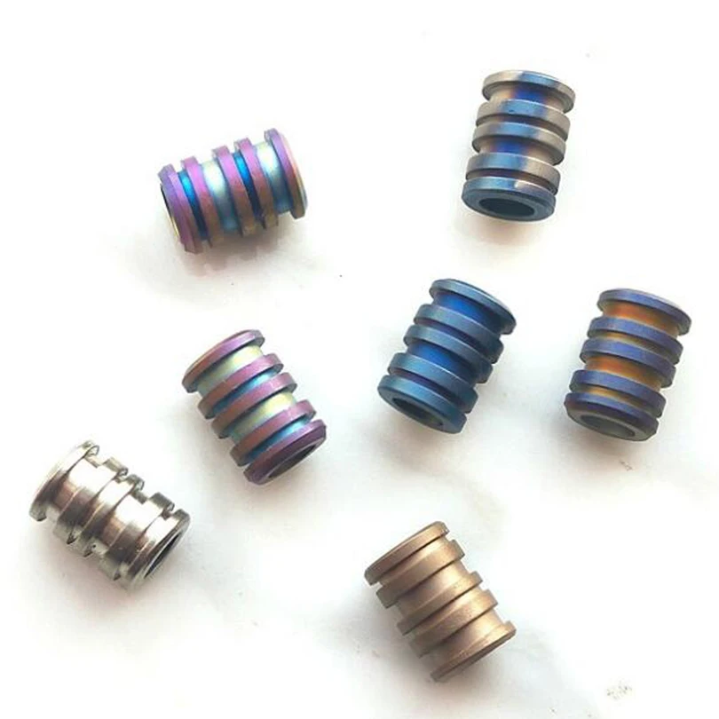 

Outdoor Camping Titanium Alloy Knife Beads Paracord Umbrella Rope EDC Knife Fall TC4 Pendant Multi Tools for Hiking FW168