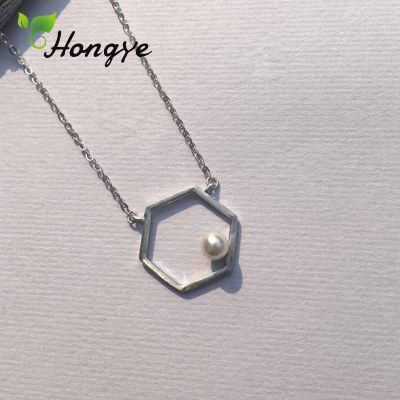 

Hongye New Arrival Freshwater Pearl Necklace Geometric Hexagon Silver 925 Collar Jewelry Girls Personalized Pendant Necklace