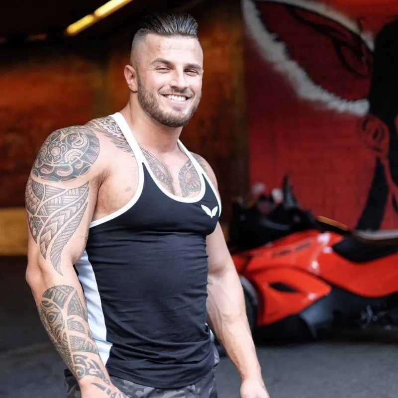

2019 Men's Body Slimming Compression Sleeveless Tight Fitness Moisture Wicking Workout Vest Muscle Tank Top
