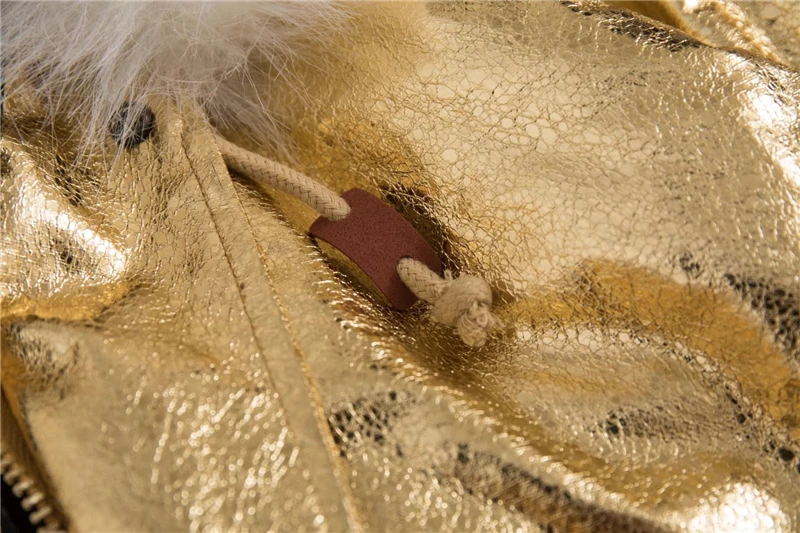 LUNDUNSHIJIA новая зимняя Серебряная бархатная женская кожаная куртка пальто с меховым капюшоном Толстая теплая Золотая модная женская одежда
