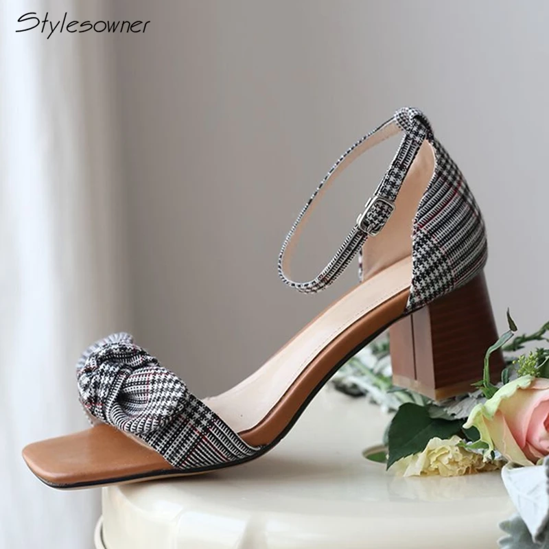 

Stylesowner New 2018 Women Butterfly Knot Checkered Elegant Summer Sandals Thick Heels Genuine Leather Shoes Covered Heels Shoes