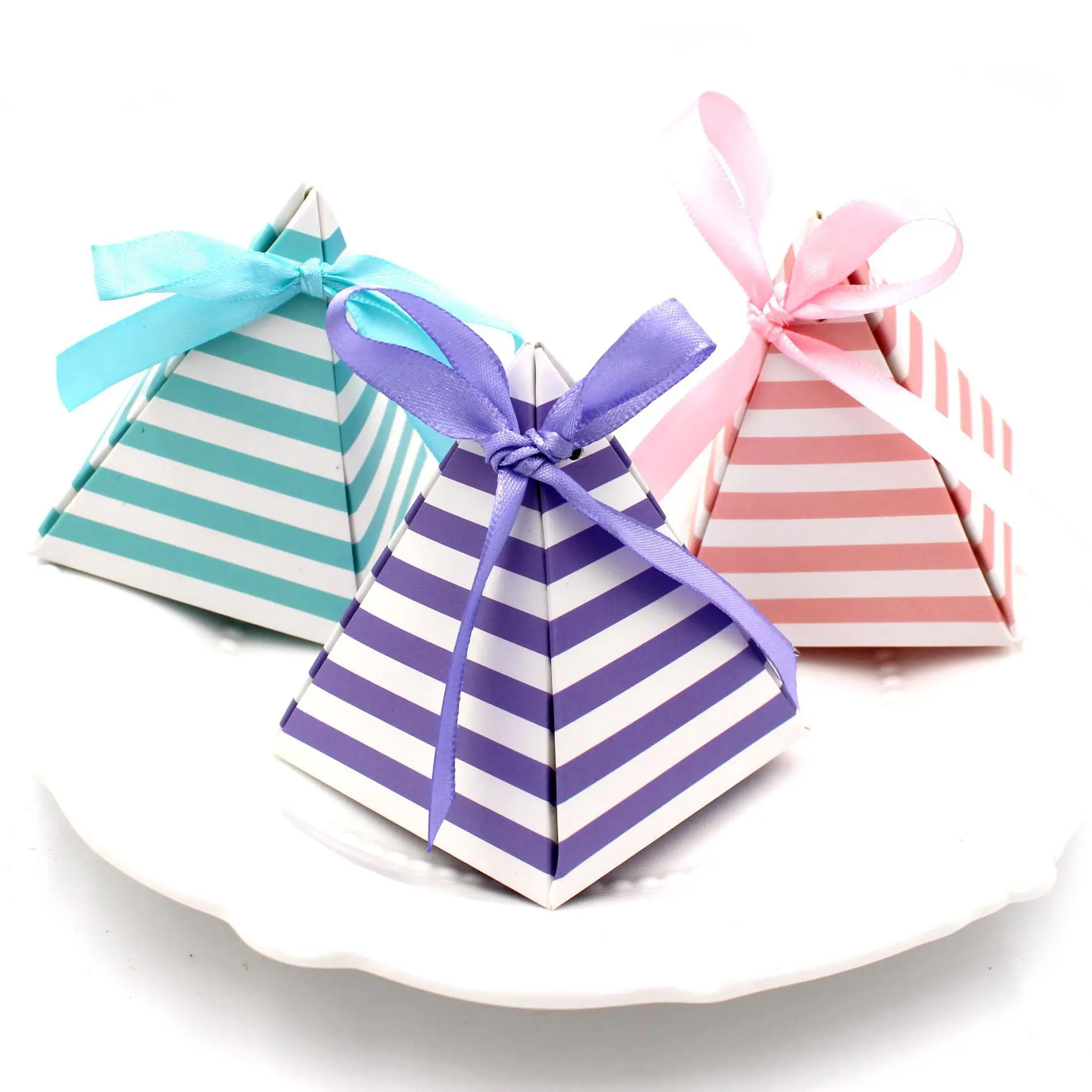 100pcs Stripe Pyramid Shape Wedding Candy Box European Creative Party Shower Favors Baby Silk Ribbon Sac Cadeaux | Дом и сад