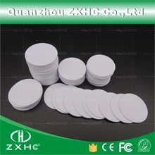 100 шт.) Водонепроницаемый 25 мм x 1 мм RFID 125 кГц тег ПВХ монетница с TK4100(совместимый EM4100) для контроля доступа