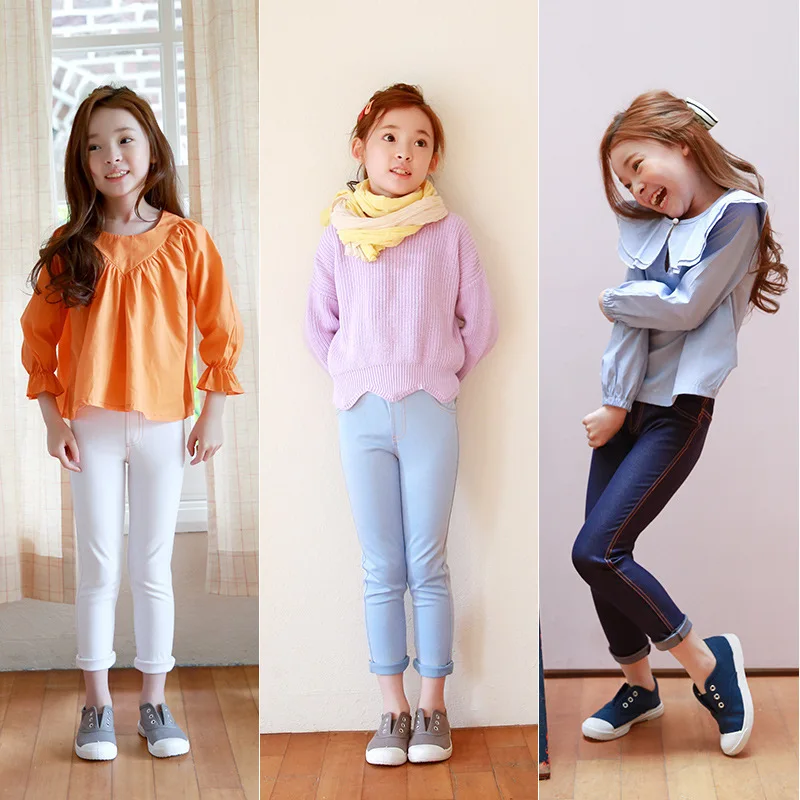 Always Be The #FirstToKnow Buy and sell thousands of Juniors clothing from your favorite brands like Hollister, Aeropostale, Guess and more at up to 90% off retail price! Skip to content. Women Shoes Handbags Maternity Plus Juniors Girls Boys Shop By Style Shop By Brand Download the thredUP app on the App Store Get the thredUP app on Google Play.
