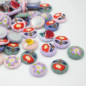 

Set of 100pcs Flower Bee Assorted Embroidery Round Shaped Fabric Cover Button Combined Buttons for Baby Clothes,Earring