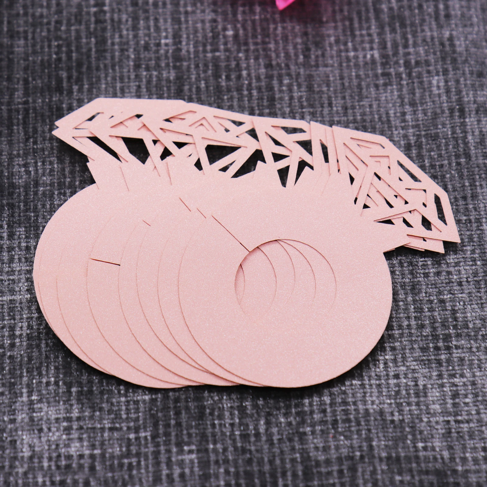 

New 10Pcs Laser Cut Paper Diamond Wine Decoration Card Wedding Wine Claim Cup Card Wedding Table Decorations Engagement Party