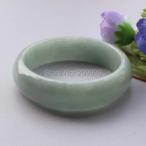 

huij 001059 Emerald Bean green Jadeite Bracelet (57.5mm)