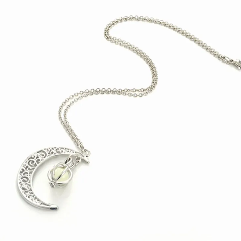 Christmas Gift Glow Necklace Cresent Moon Necklace Jewelry Luminous Dangle Pendant with Glow In the Dark (5)