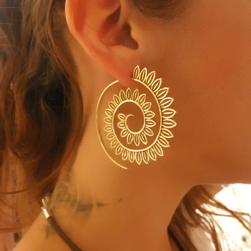 New fashion Round Spiral Drop Earrings Exaggerated Love Heart Whirlpool Gear Earrings for Women Jewelry