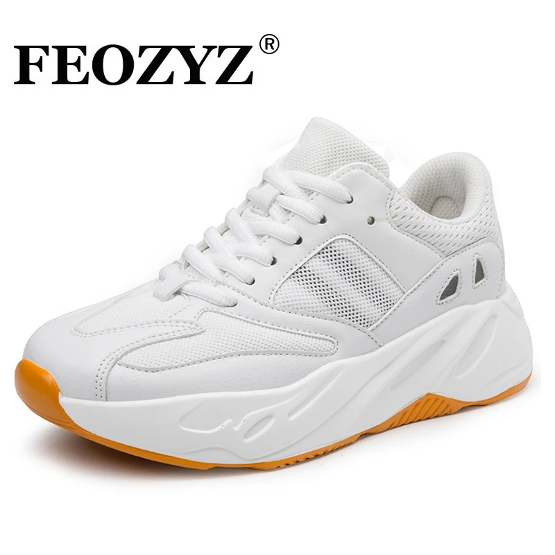 sports shoes for men under 700