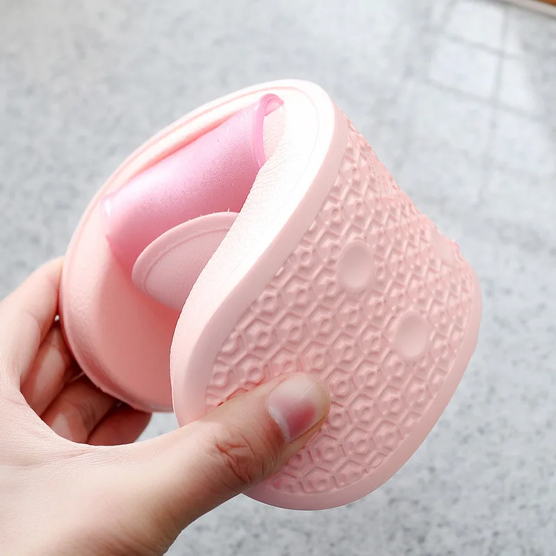 Slippers (4)