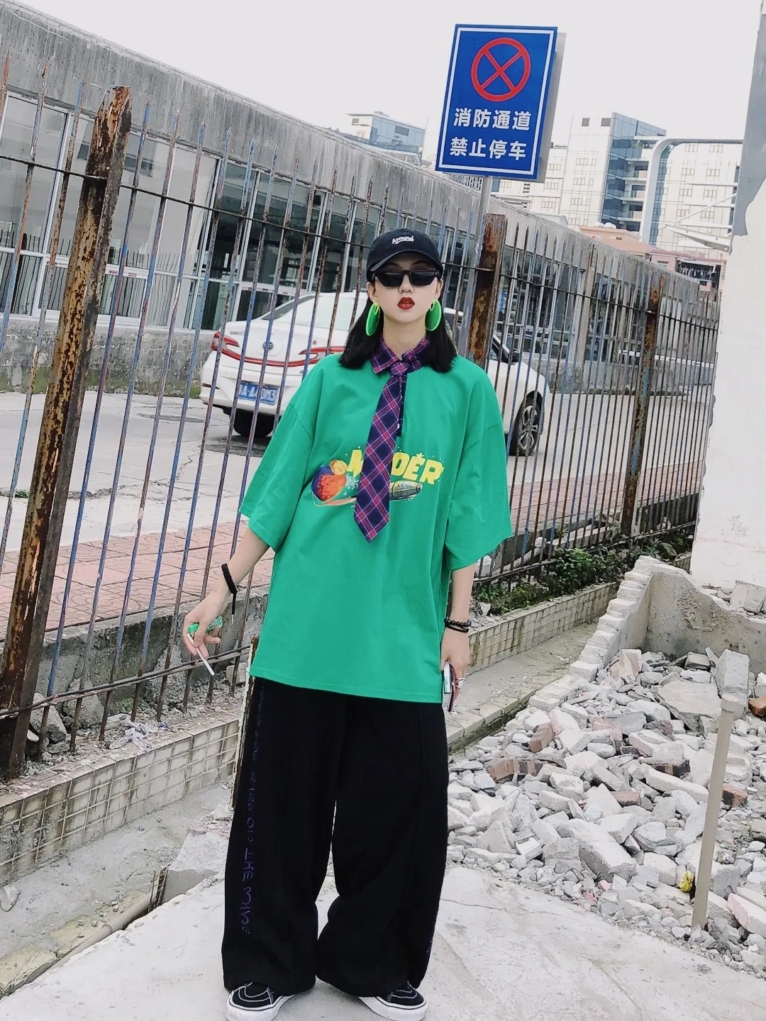 Harajuku Street personity colligation решетки Boyfriend Wind с пятью рукавами Свободная футболка средней длины летние футболки