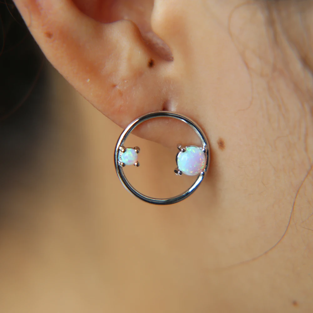 

2018 Fashion New Multicolor Stone Open Round Stud Earrings for Women Simple Geometric Circle Party Earrings Jewelry