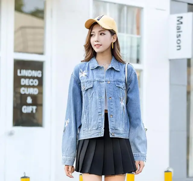Womens autumn embroidery denim jacket loose short 2018 large size Womens autumn embroidery denim jacket loose short 2018 large size
