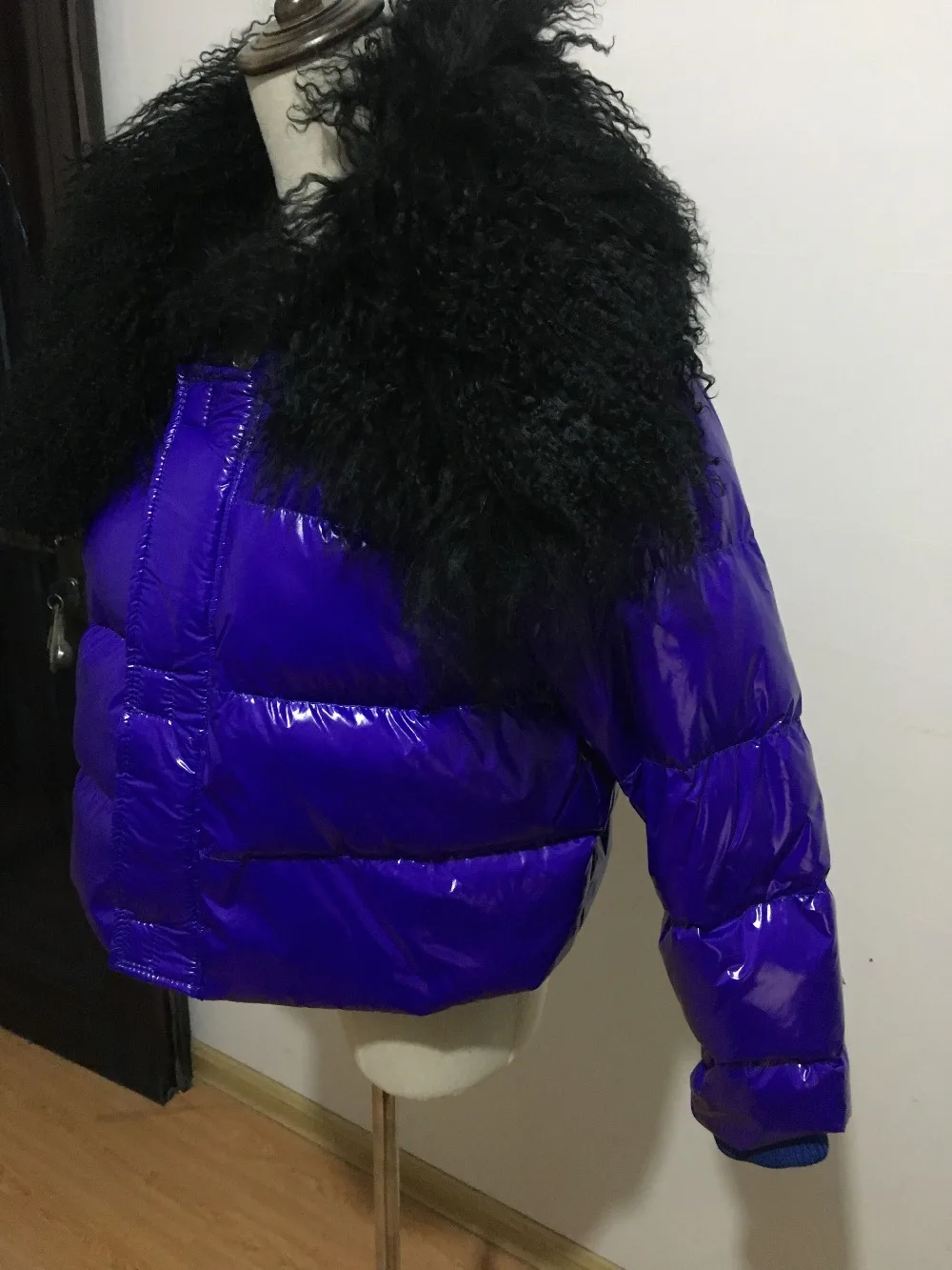 Winter-glossy-fabric-golden-silver-big-real-Fox-fur-collar-hooded-down-coat-female-two-face.jpg_640x640