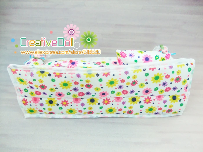 Funny toys for baby girls play house toys Mini Dollhouse Furniture Flower soft sofa with cushions doll house for barbie doll