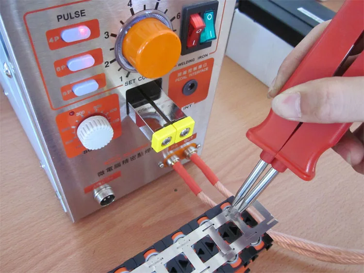 

1.5KW Battery Spot Welder High Power 18650 Battery Welding Machine with Universal Welding Pen S709A