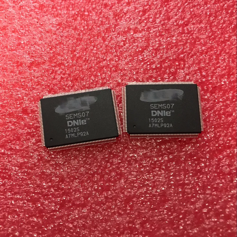 

2PCS/LOT SEMS07 QFP new