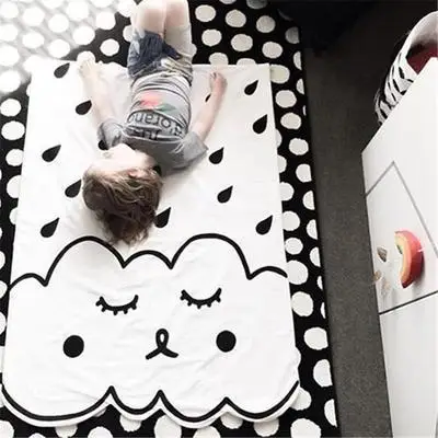 

1pcs 100% cotton kids quilt black and white design breathable soft hot baby bedding blanket clouds are air-conditioned blanket