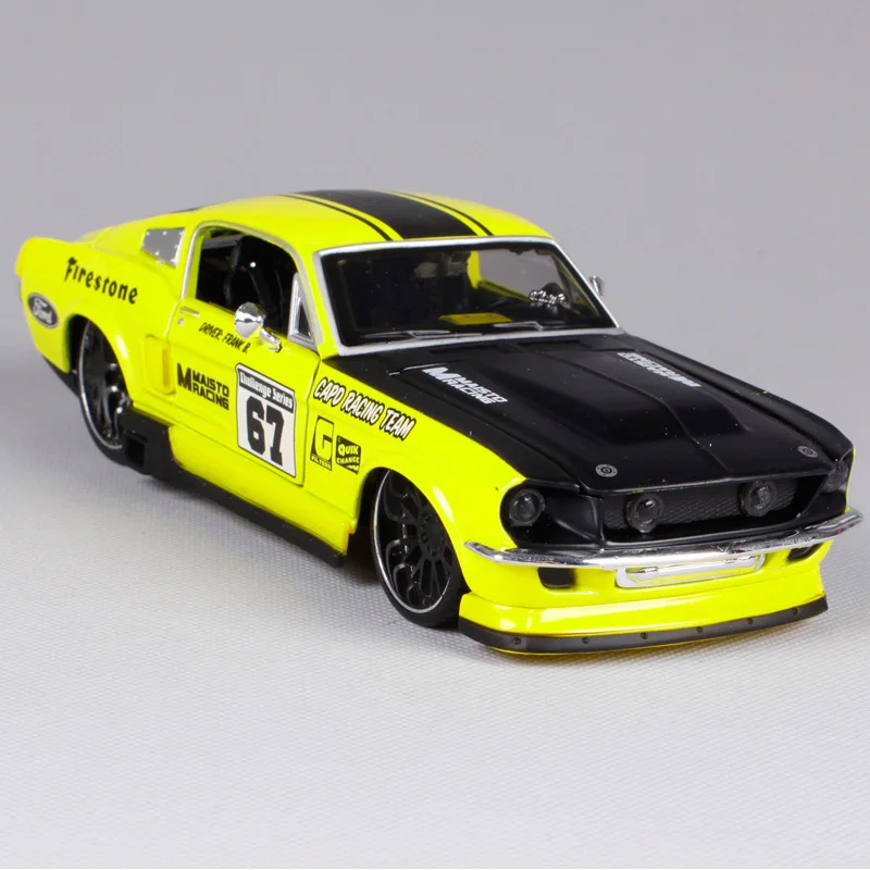 Maisto 1:24 1967 Ford Mustang GT с автомобилями, модель автомобиля, литая под давлением, новинка, в коробке, 31094