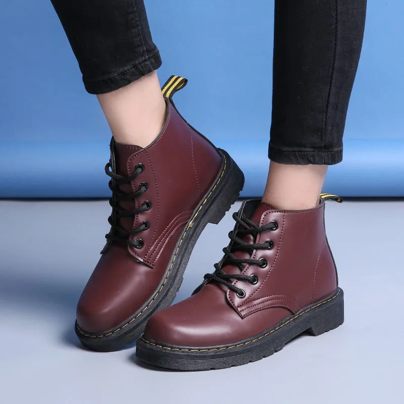 

Free shipping 2018 Autumn England retro Martin boots women's flat boots women's boots short tube women's shoes with locomotive