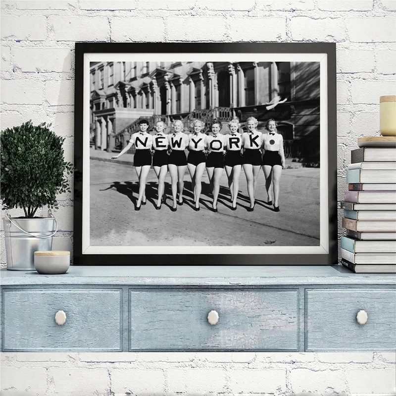 

Black and White Women Chorus Line New York Vintage Poster Wall Art Canvas Prints Photography Art Painting Picture Home Decor