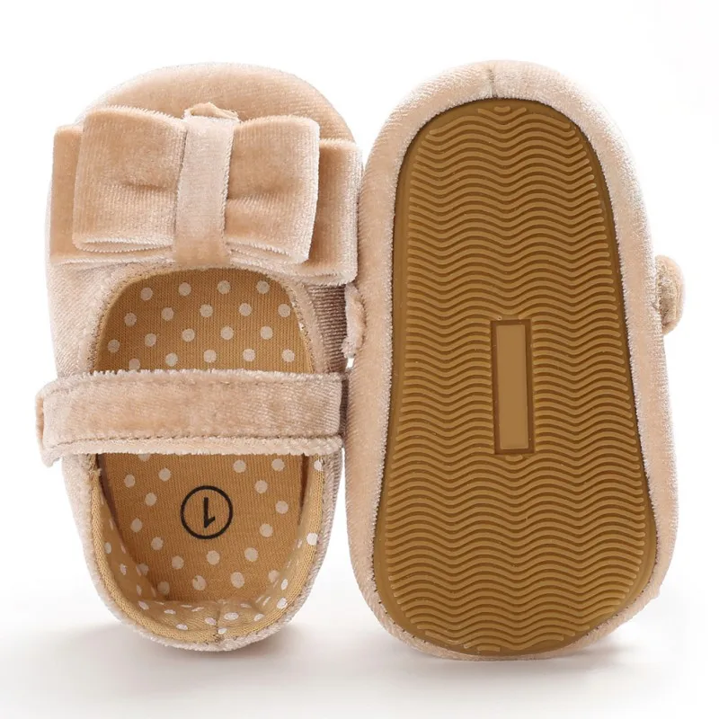 Весенне-летняя детская обувь для новорожденных; бархатные мягкие носки принцессы с бантом; обувь для первых шагов; Новинка для девочек