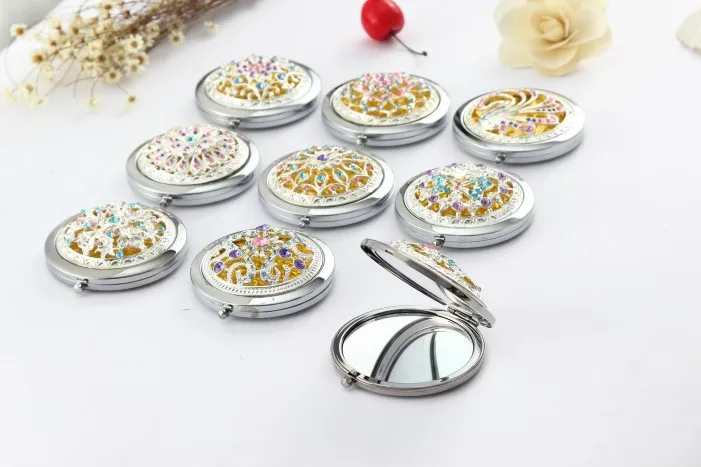 Portáteis para a Mulher Lote Prata Oco Esculpida Dobrável Dupla Face Maquiagem Pequeno Espelho Presentes Atacado 100 Pçs - 12 Cheap Espelhos para maquiagem