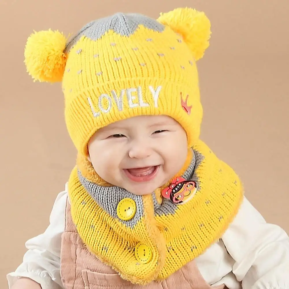 2 шт./компл., осенне-зимняя детская шапка, шарф, плюшевый шар, милые детские шапочки-шарфы с буквами, шапка для детей 6-24 месяцев