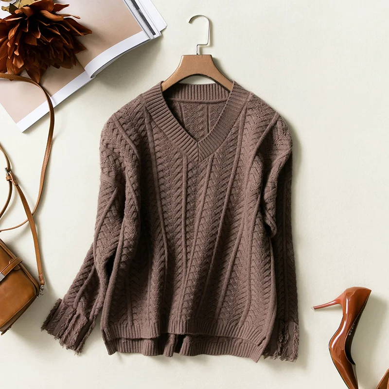 Winter new female V-neck short pullover loose solid color simple wild warm breathable soft and comfortable casual sweater Winter new female V-neck short pullover loose solid color simple wild warm breathable soft and comfortable casual sweater