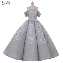 Элегантный блеск принцесса кружева аппликация вечернее платье для выпускного вечера без бретелек Кепки рукав повязки Пышное с оборками классическое бальное платье серебристого цвета