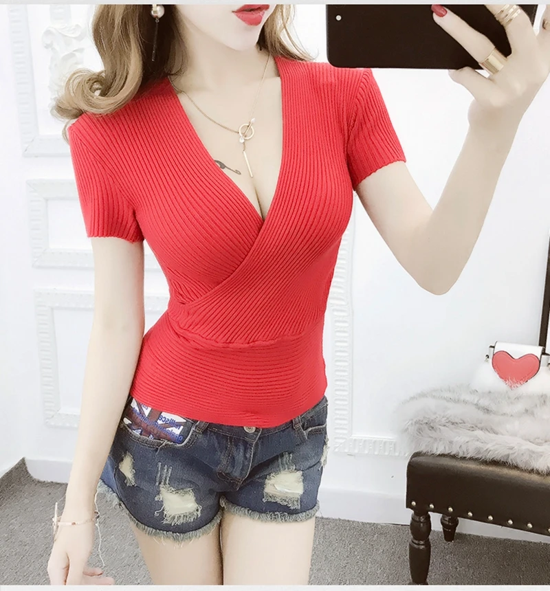 7 (32)