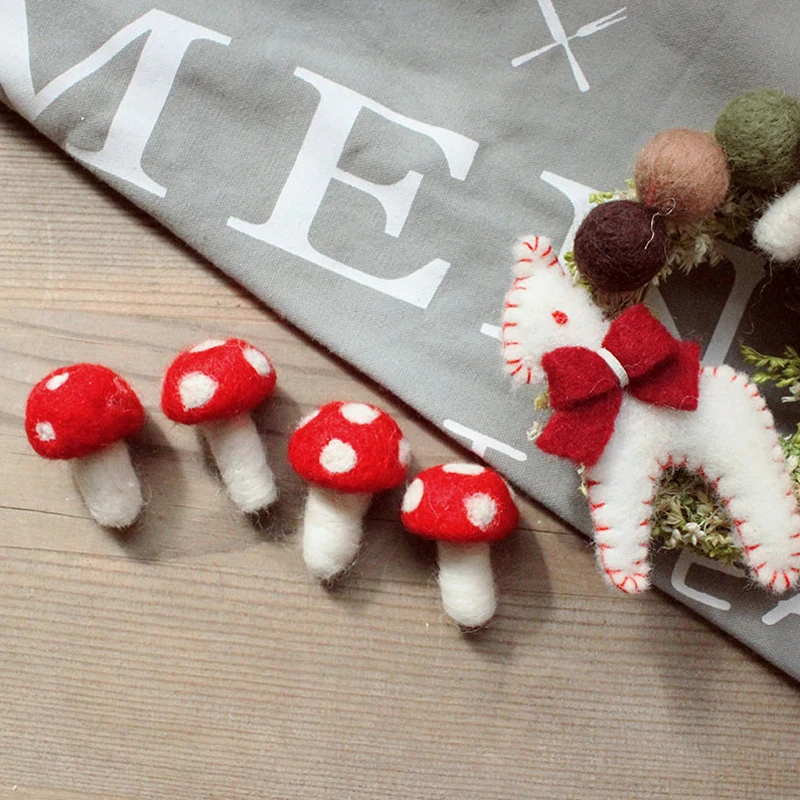 

5pcs 4cm Wool Felt balls for Garland red mushroom Home Decoration Wool ball for Room Party Wedding DIY Accessories craft X3088