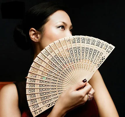 

Sandalwood Hand Dance Fans Folding Chinese Gift Retro Fan Wood Wedding Favors And Gifts 20cm 23cm Bambu Japanese Hand Fan