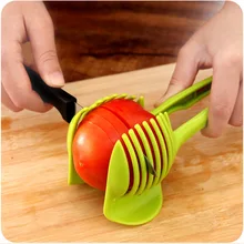 Помидорорезка держатель для нарезки фруктов помощник лежащий томатный лимон режущий инструмент случайный цвет