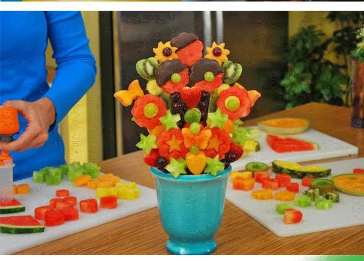 New style 8 Pcs Plastic Fruit Shape Cutter Slicer Veggie Food Decorative Fruit Cutter DIY Fruit