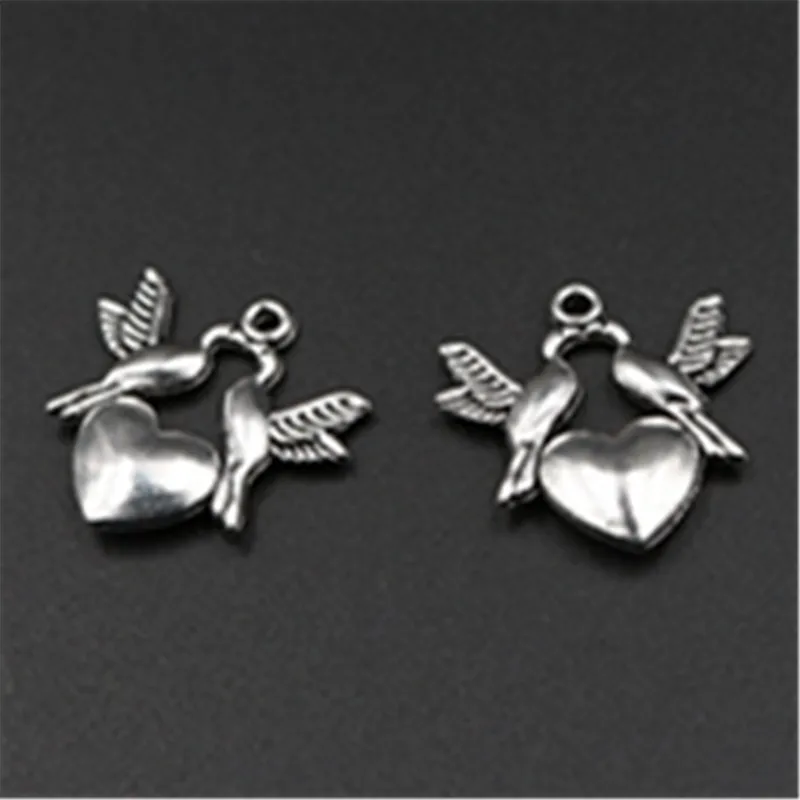 

10pcs Antique silver ancient Chinese legend double crane to send peaches charm necklace DIY handmade jewelry alloy pendants