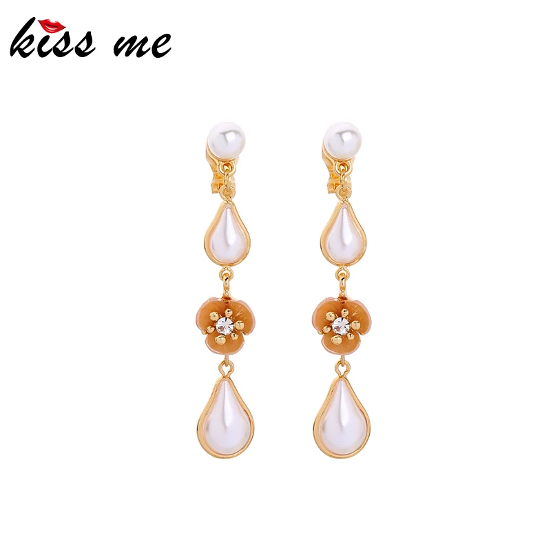 

kissme Exquisite Acrylic Pearl Resin Flowers Clip Earrings For Women Party Gifts 2019 Newest Pendant Earring Fashion Accessories