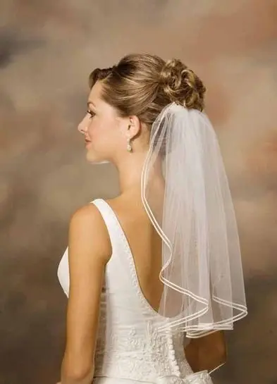 White Short Wedding Veils Fashion Dresses White Short Wedding Veils