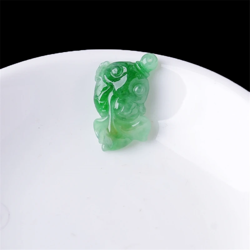 

TJP 2019 New Emerald Fish pendant Hand carved pendant necklace Attached lanyard and certificate 19040909