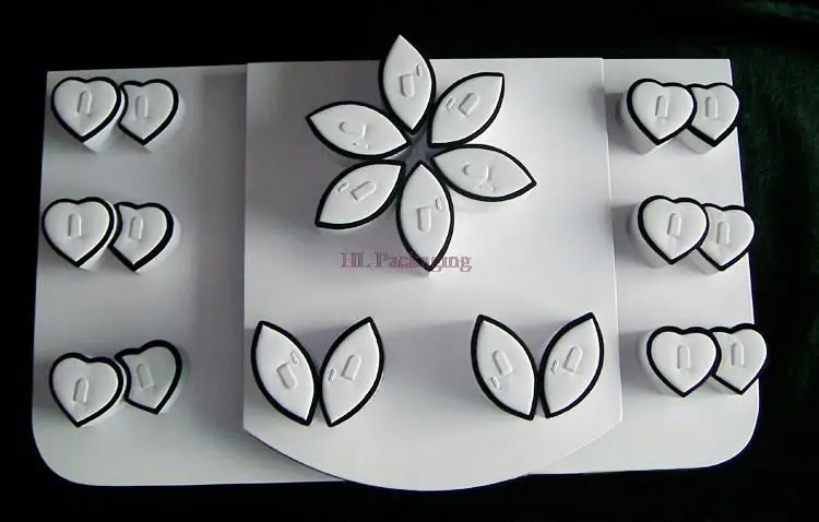 

jewelry display showcase for dou-rings, black velvet and white leatertte flower style ring display 60*35*9cm