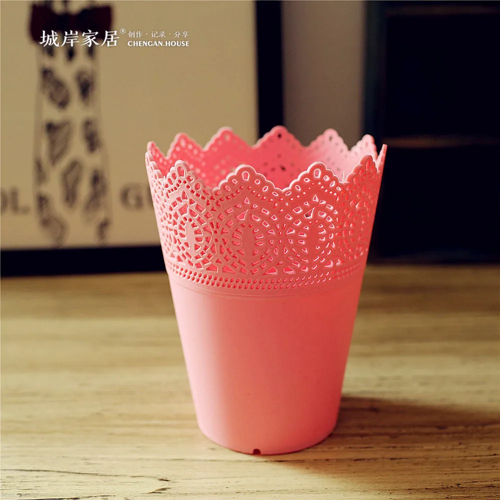 Floral Hollow Design Plastic Flower Vase For Wedding Decoration