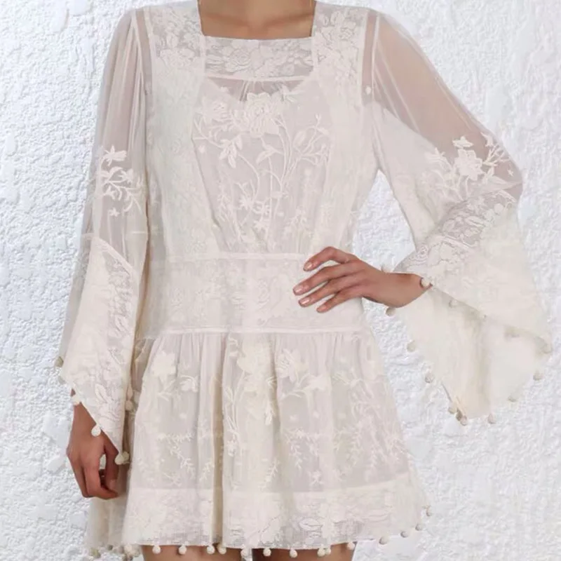 

New spring of 2019 spherical fringed elegant shadow stitch perspective a relaxed dress
