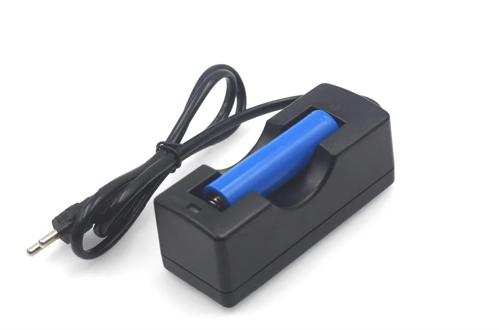 

1 x 3.7V 18650/16430 Battery Charger li-ion battery single charge Intelligent Prevention+1x 18650 2000mAh Flashlight batteries