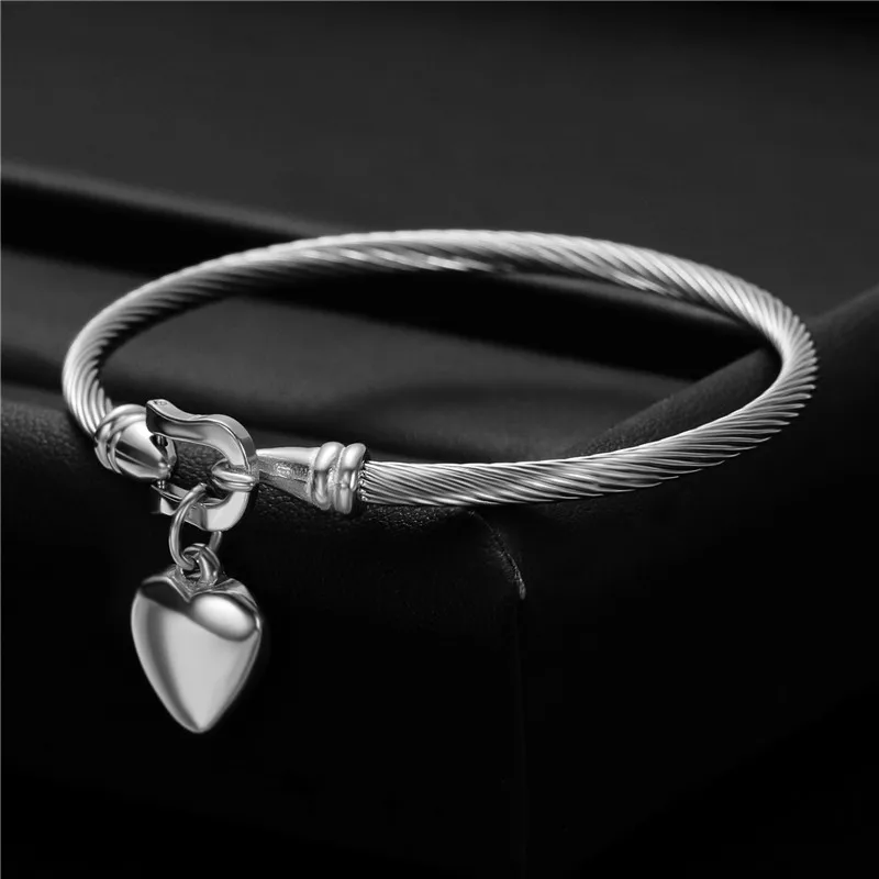 Gold Color Stainless Steel Chain Bracelet Heart Pendant For Men Women