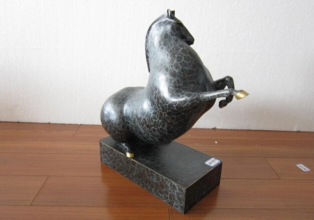 

wholesale factory China Royal Copper Bronze Abstract Sculpture Art Decoration Zodiac Horse Statue